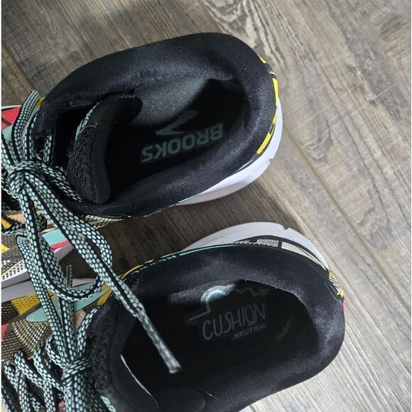 Brooks DNA Revel Running Sneakers Womens Multi-Color Geometric Print Shoes 7.5 - Picture 5 of 13